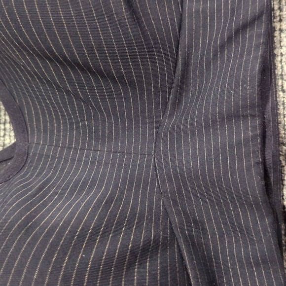 Lululemon Speed Up Bra Anti-Stink Black with gold stripe - Picture 7 of 10